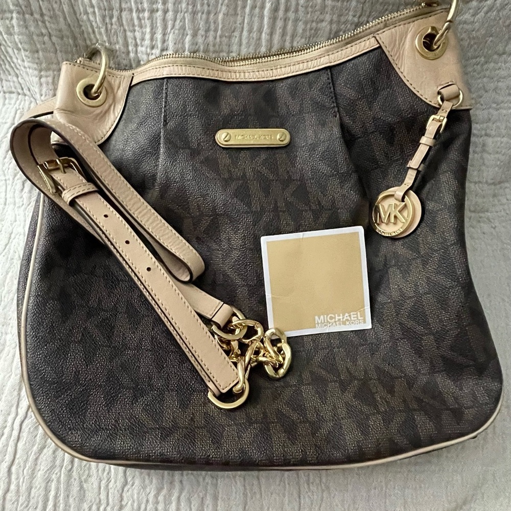 Michael Kors Monogram coated shoulder bag.